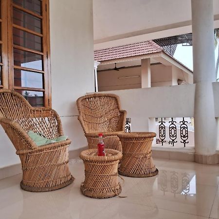 Orange Valley Homestay Thiruvananthapuram Ngoại thất bức ảnh